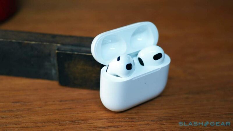 Here’s How to Reset Your AirPods